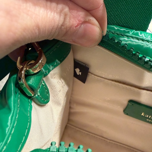 Kate Spade KIP PUFFY Mini Bag IN green bean - Picture 3 of 4